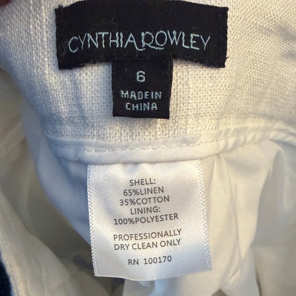 Chic High Waist Cream Women's Shorts - Picture 2 of 6